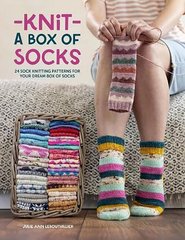 Okładka książki Knit a Box of Socks. Julie Ann Lebouthillier Julie Ann Lebouthillier, 9781446312803,   106 zł